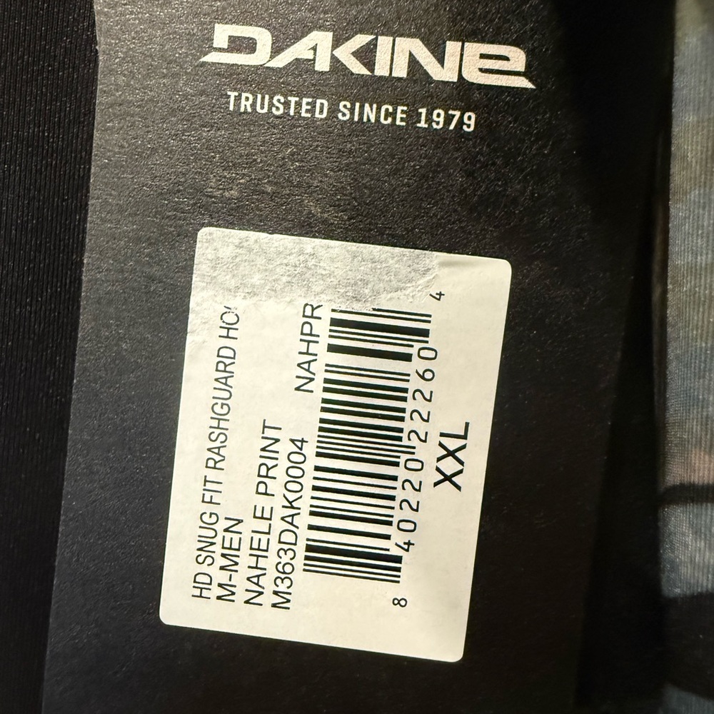 Dakine Black and Gray Rashguard - Picture 6 of 7